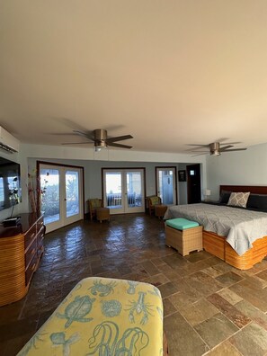 4 bedrooms, iron/ironing board, travel crib, free WiFi