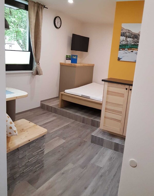 1 chambre, accès au Wi-Fi (inclus), literie fournie