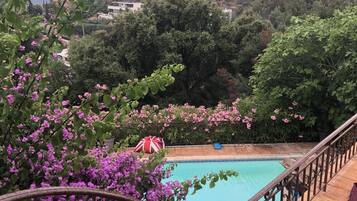 Piscine extérieure, piscine chauffée