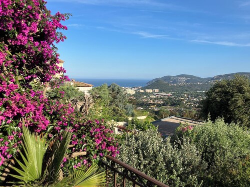 Villa 5 Chambres, vue Mer, Piscine, 5´ des Plages et Golf, Terrasses, Parking