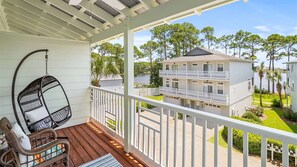 Property grounds - 5 min walk to 3 Public Beach Accesses - Lake Views - Community Pool (Santa Rosa Beach)