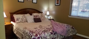 Gorgeous lake condo near downtown denver