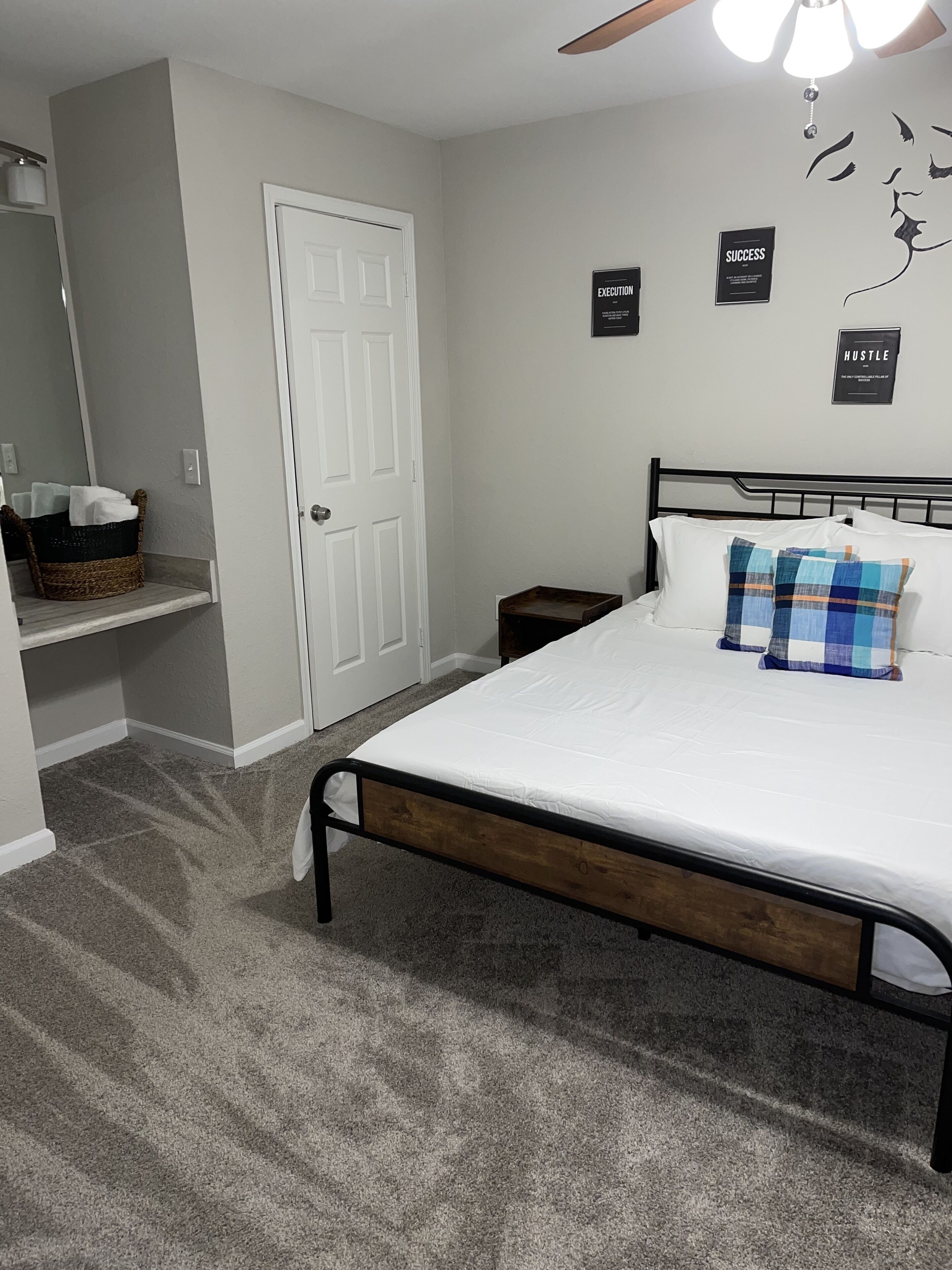 2 bedrooms, WiFi, bed sheets