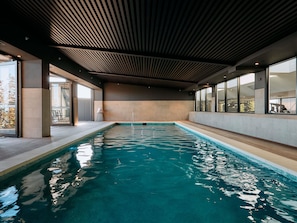 Indoor pool, pool loungers