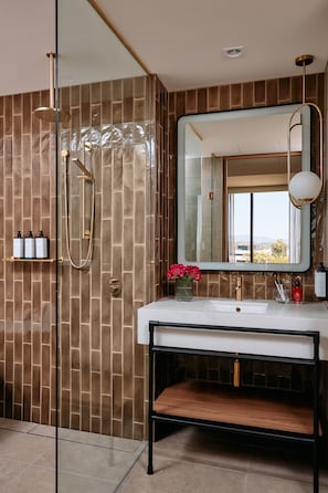 Superior Room, 2 Twin Beds | 1 bedroom, premium bedding, pillowtop beds, desk