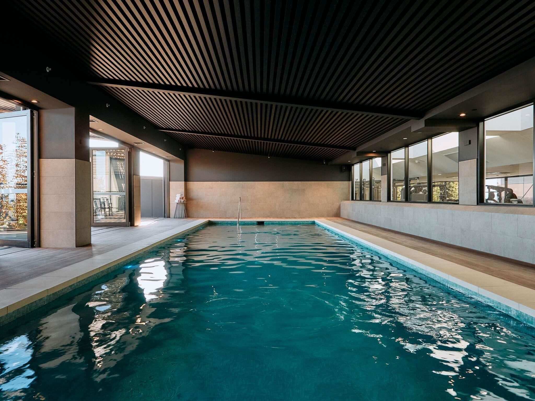 Indendørs pool, liggestole