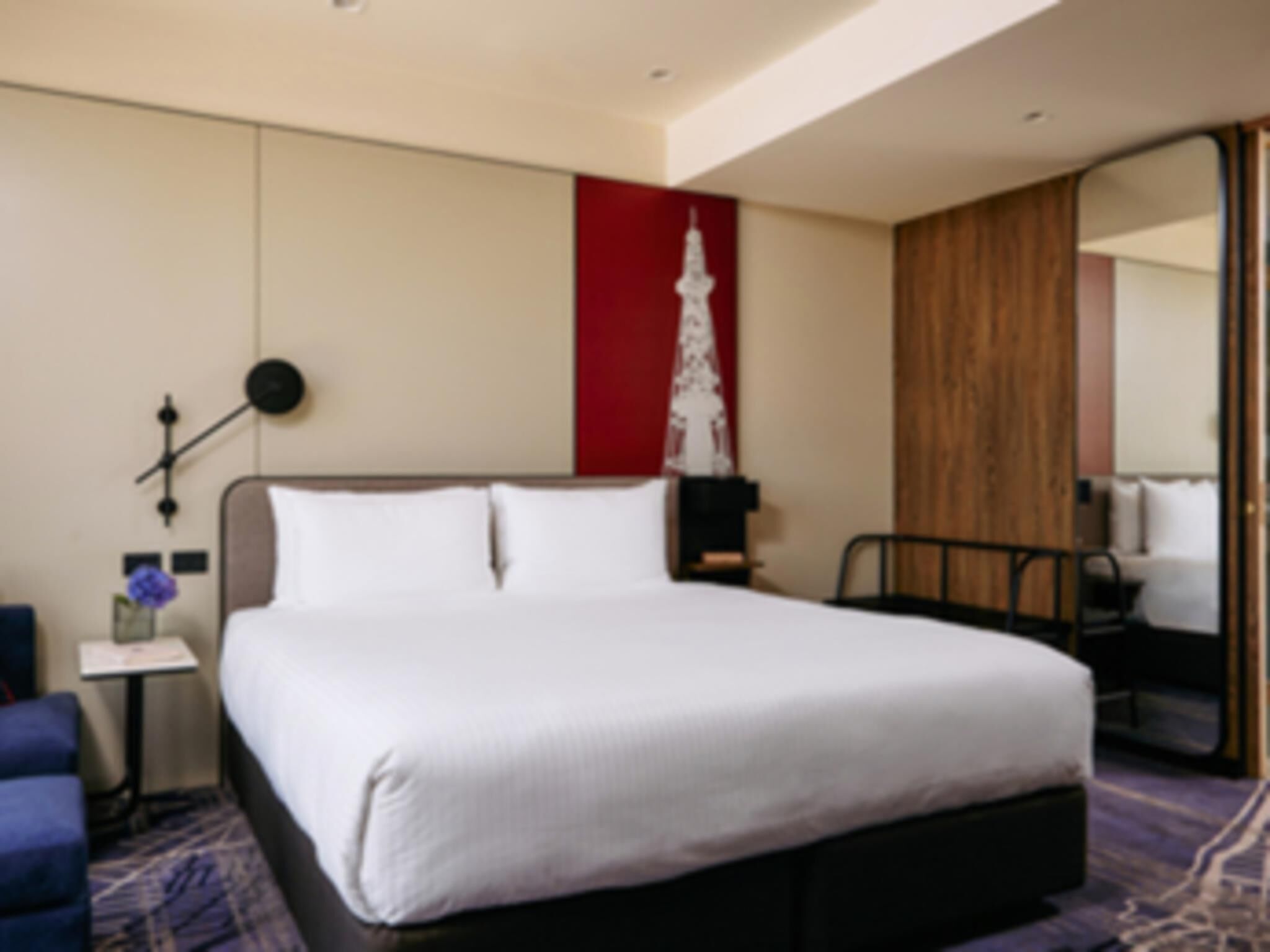 Habitación superior, 1 cama de matrimonio grande | Ropa de cama de alta calidad y colchones con acolchado adicional
