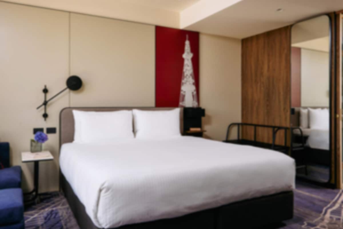 Premium bedding, pillowtop beds, desk, laptop workspace