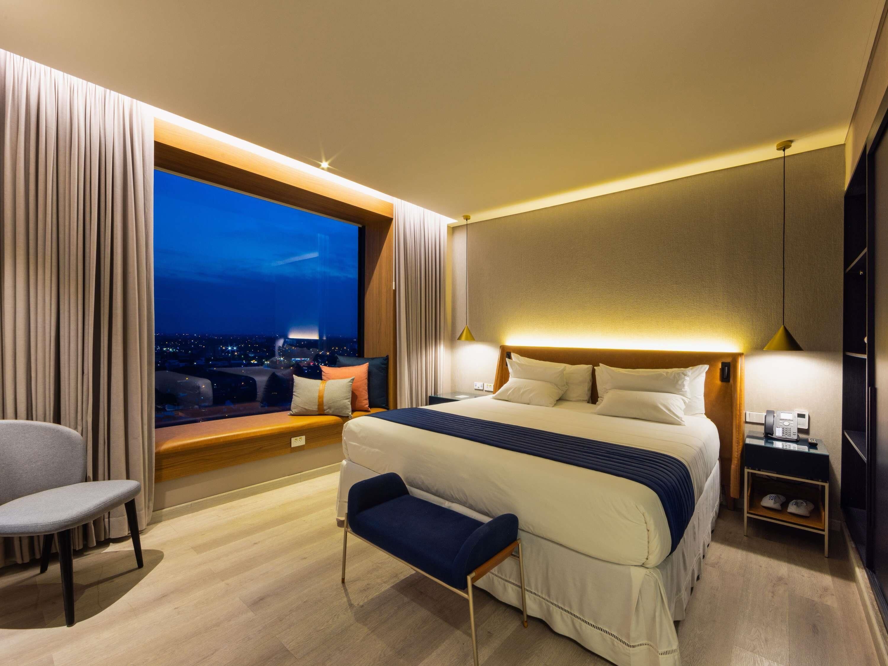 1 bedroom, premium bedding, down duvets, select comfort beds