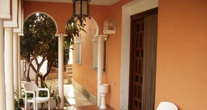 Chalet Independiente Miami