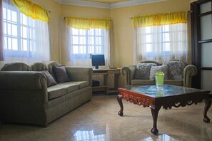 Televisión de plasma de 50 pulgadas con canales por cable y televisión 