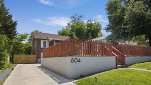 Exterior - 3Bd House Walk to DC Metro (Silver Spring)
