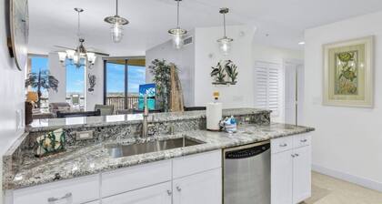 Cape Harbour 12th floor condo!!! 'Low Season' Rates start at 950/week!!!