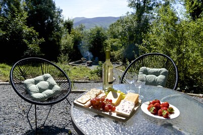Corderry Farmhouse, idyllic cottage amid 250 acres