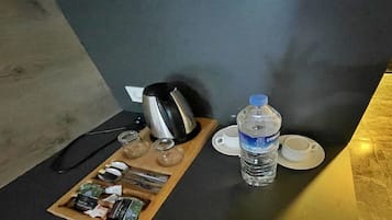 Family Quadruple Room | Desk, soundproofing, free WiFi, bed sheets