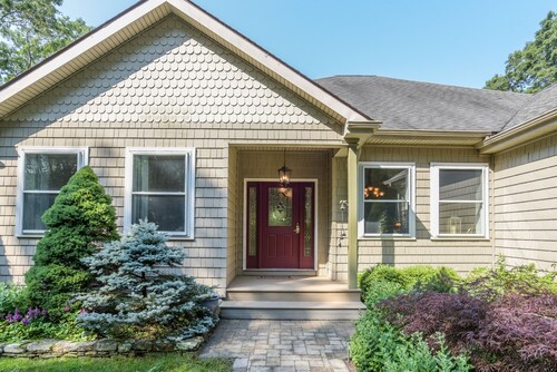 Central to Mystic and Vineyards