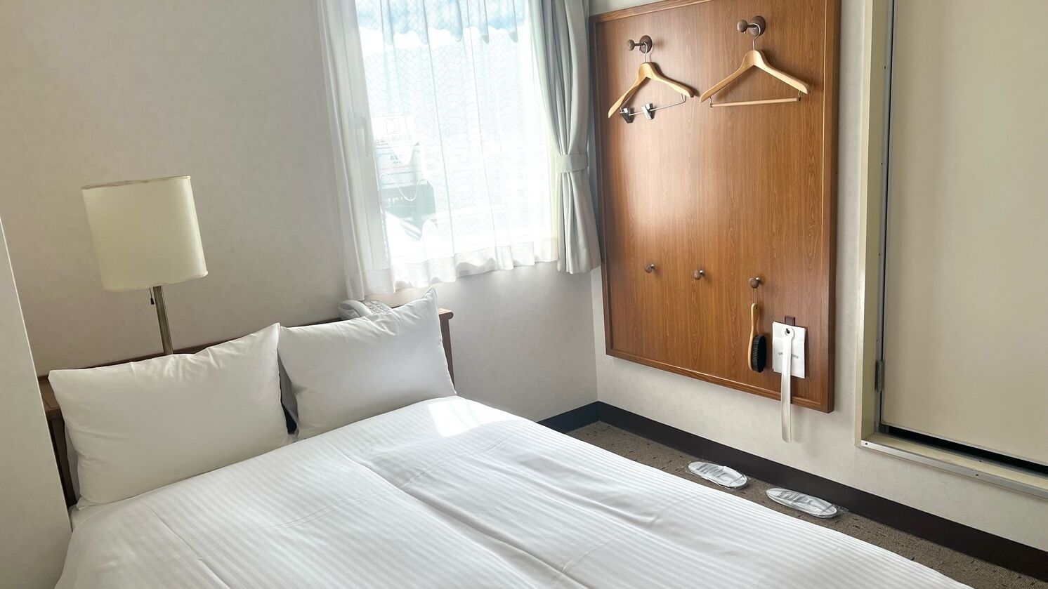 Wifi gratis y ropa de cama
