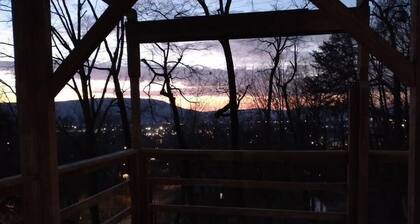 mountain house feel only 3.5 miles to downtown on missionary ridge