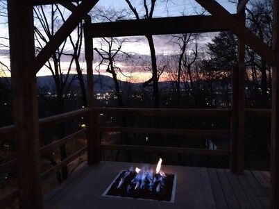 mountain house feel only 3.5 miles to downtown on missionary ridge 