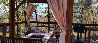mountain house feel only 3.5 miles to downtown on missionary ridge 