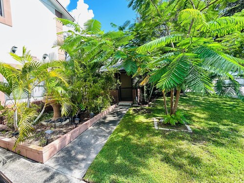 Family Vacation Home with Pool 