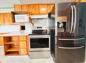 Microwave, oven, stovetop, dishwasher