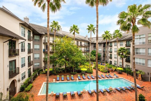 Alberca al aire libre 