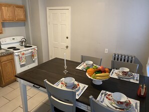 تناول الطعام