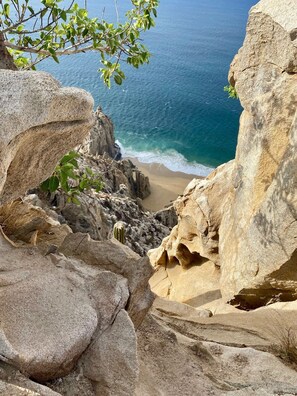Plage, chaises longues