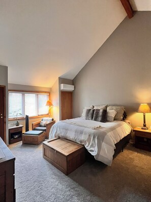 3 bedrooms, desk, WiFi, bed sheets - Windham Mountain Village Townhouse (Windham)