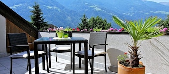 Holiday Apartment "Schnitzer - Anemone" with Mountain View, Wi-Fi