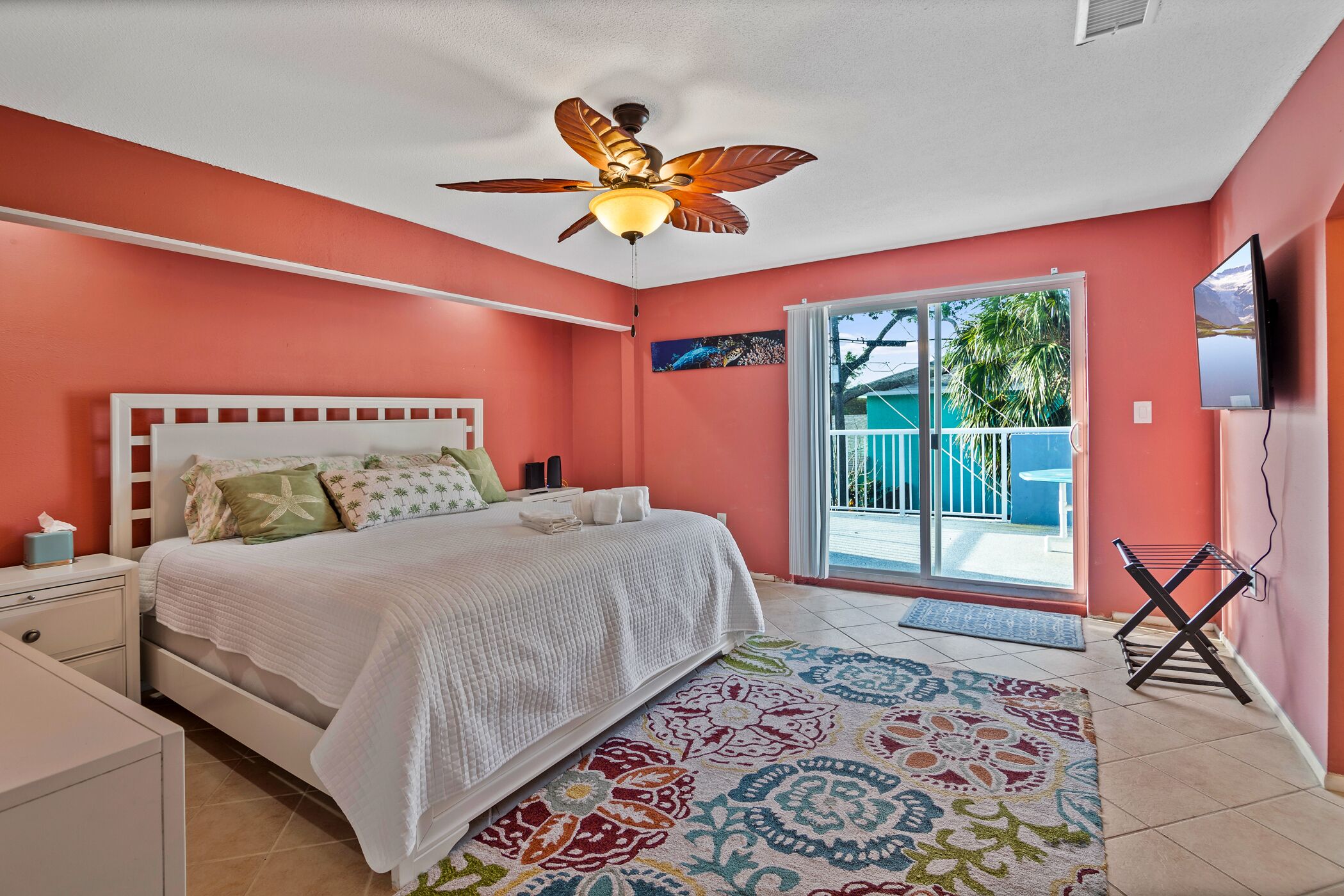 Coco Sands Villas Unit 21 | Individually decorated, individually furnished, laptop workspace