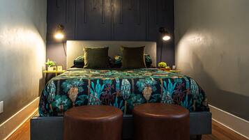 2 bedrooms, iron/ironing board, travel crib, free WiFi