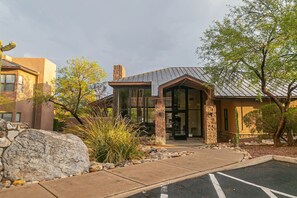 Exterior - La Casa at Canyon View -Ventana (Tucson)