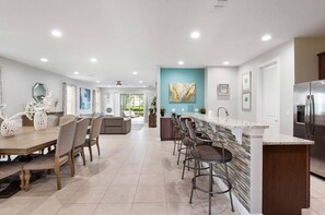 Dining - Cheery Villa with Games Room at Encore (Kissimmee)