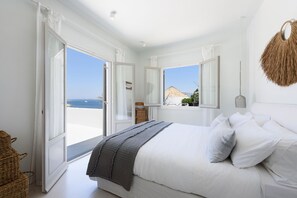 4 makuuhuonetta, tallelokero huoneessa, silitysrauta/-lauta