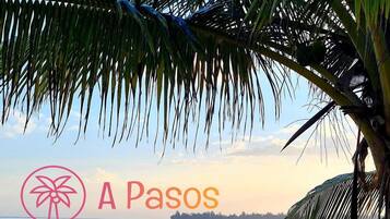 Una spiaggia nelle vicinanze, teli da spiaggia