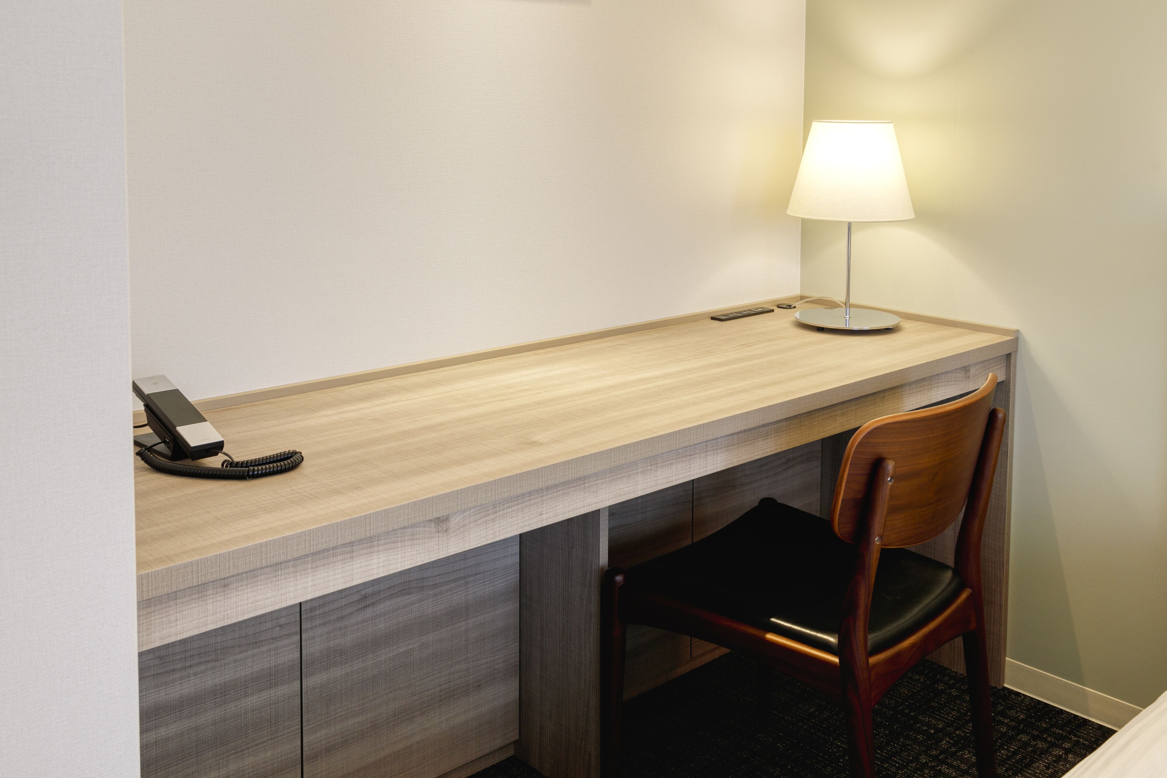 deluxe twin room (extra 85cm wide bed if booked by 3 adults) | 1 bedroom, in-room safe, laptop workspace, blackout curtains