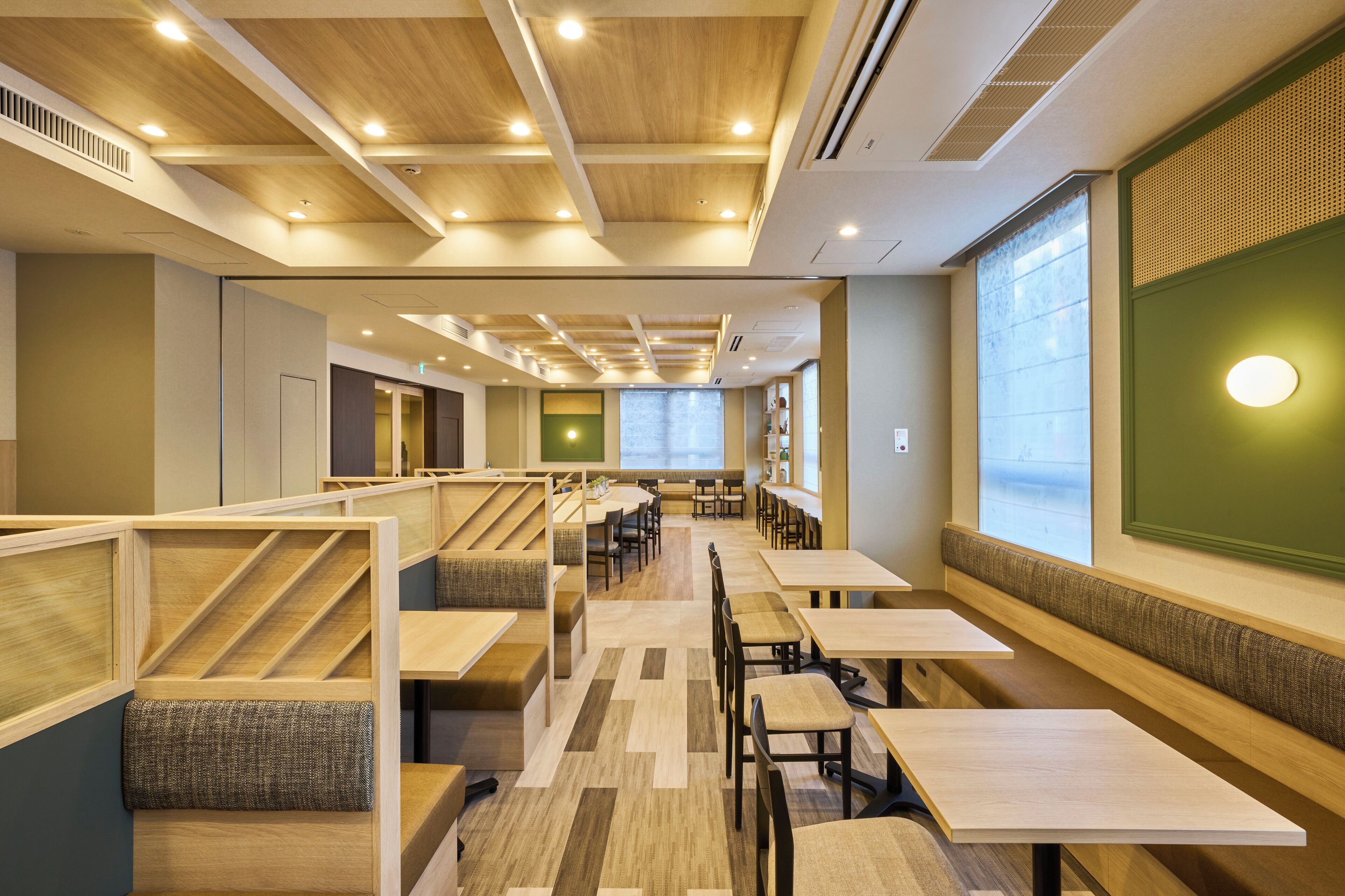 daily buffet breakfast (jpy 1800 per person)