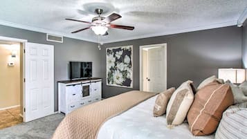 3 bedrooms, travel cot, free WiFi, bed sheets