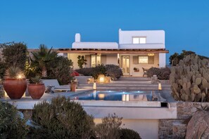 Outdoor pool - Villa Mykonian Ode with Private Pool & Stunning Sunrise & Sunset Views (Μύκονος)