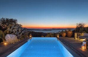 Outdoor pool - Villa Mykonian Ode with Private Pool & Stunning Sunrise & Sunset Views (Μύκονος)