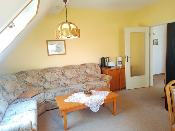 Unclassified image, 1 of 14, button