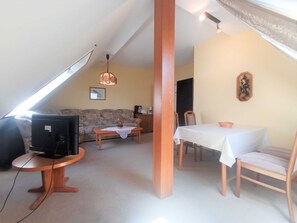 Unclassified image, 5 of 14, button