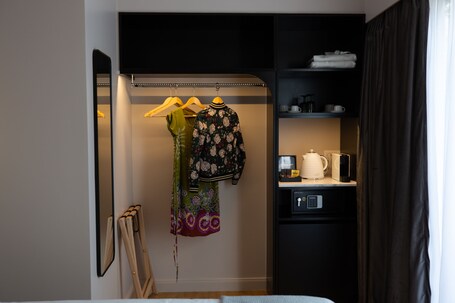 L'Avventura Athens - Image 63