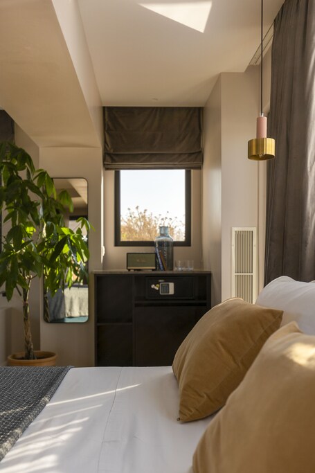 L'Avventura Athens - Image 18