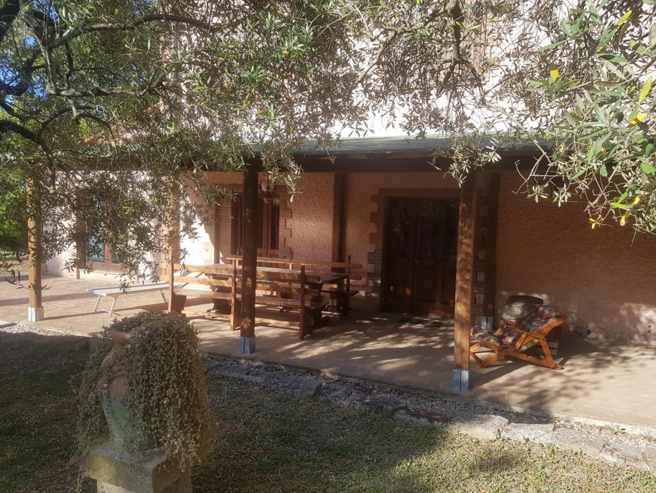 Family Apartment, Multiple Bedrooms, Mountainside (Appartamento Uva shared pool) | Outdoor dining