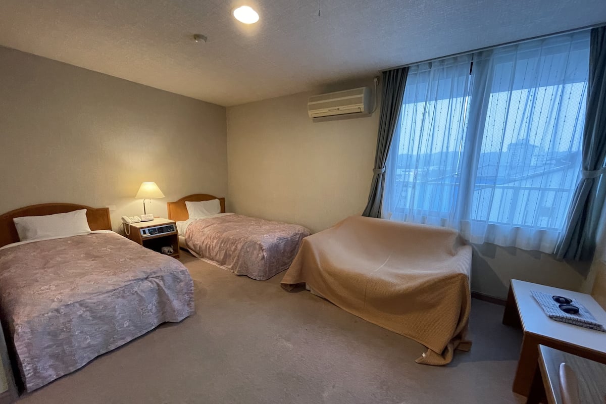 Standard Twin Room | Free WiFi, bed sheets