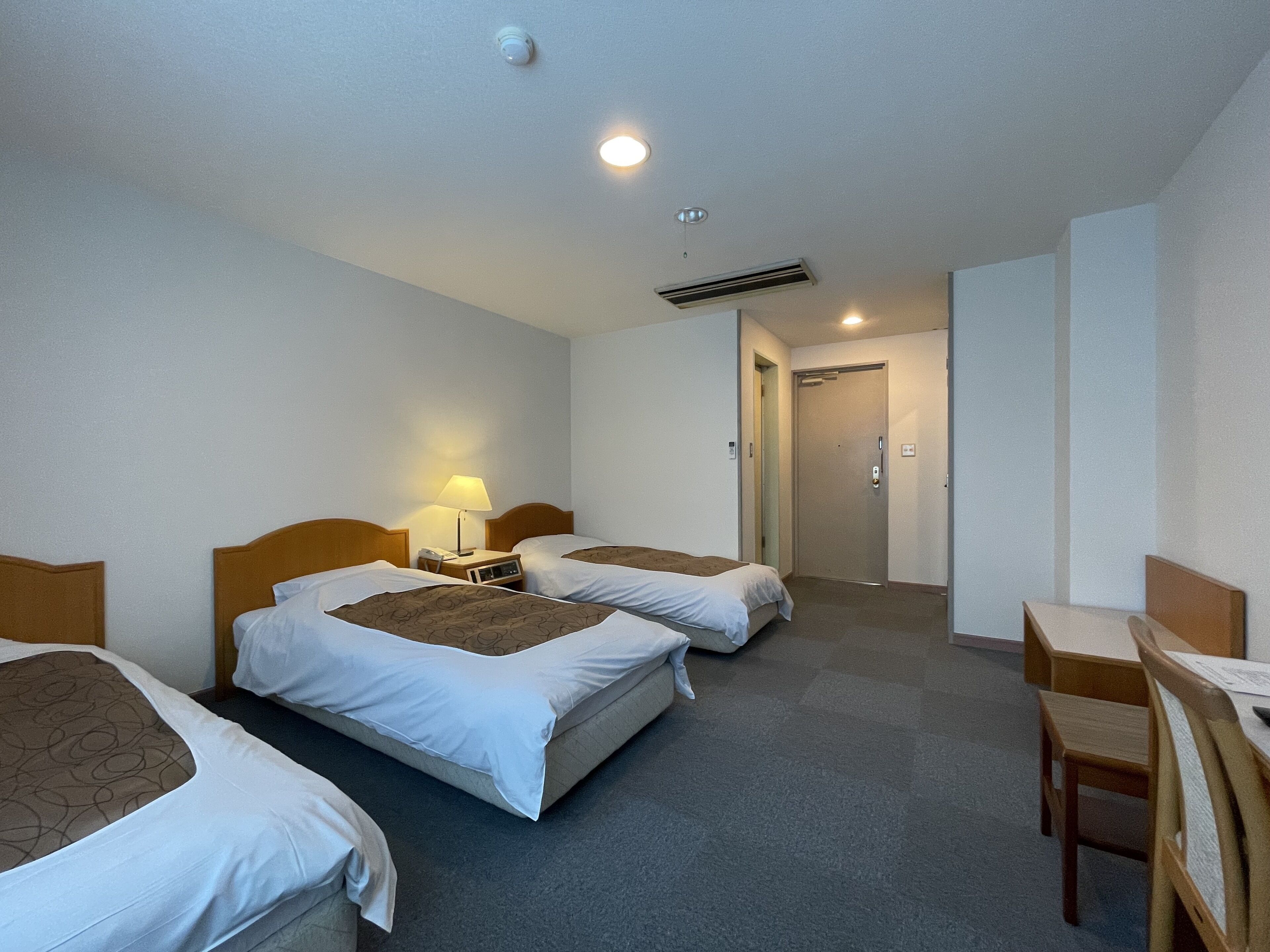 Wifi gratis y ropa de cama 