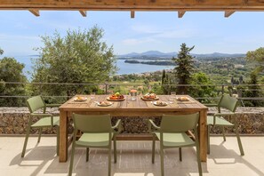 Premium Villa, 3 Bedrooms, Private Pool | Dining room
